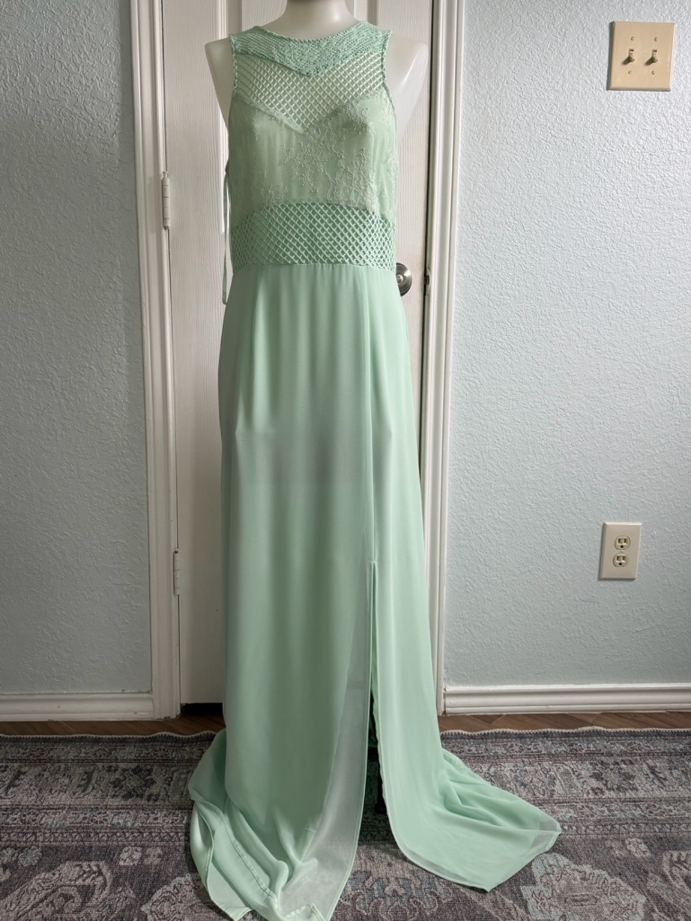 Gianni Bini Mint Green Lace Bodice Maxi Dress
